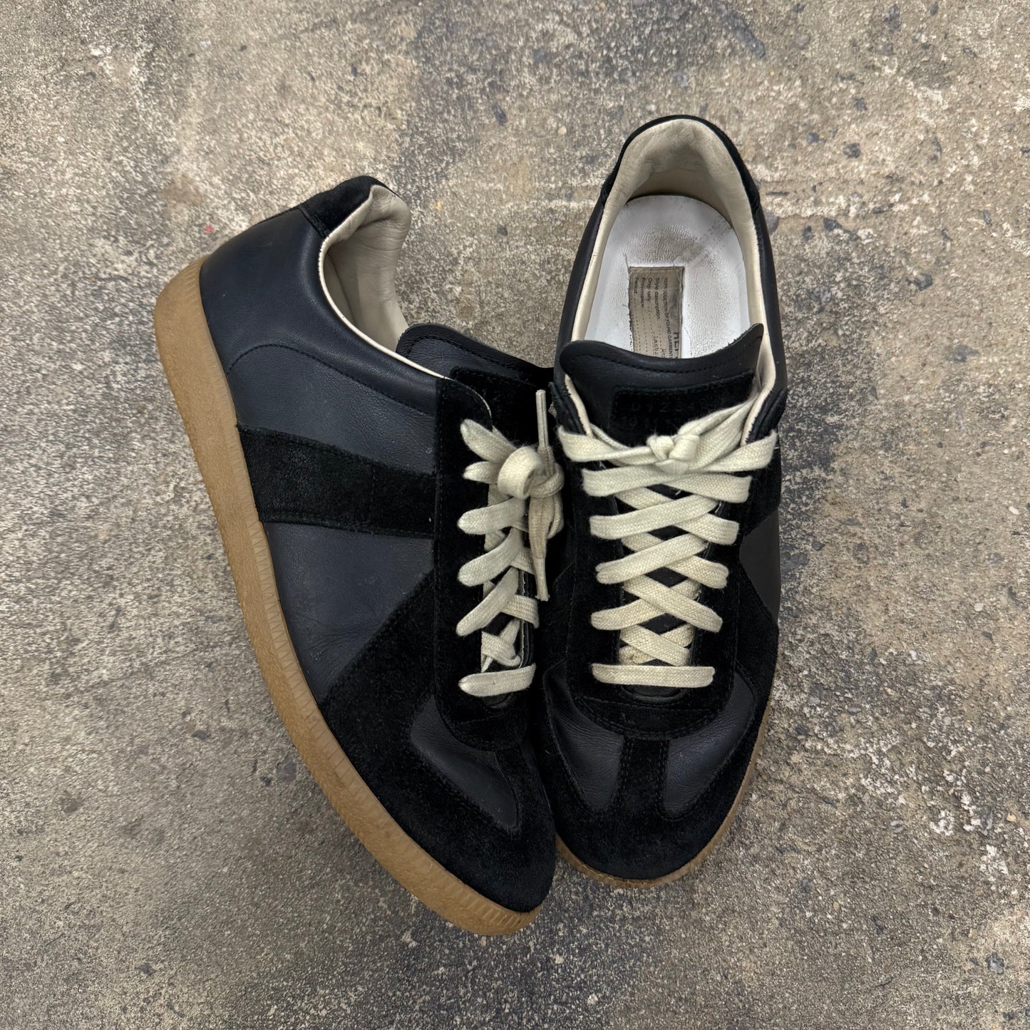 Maison Margiela GAT in black