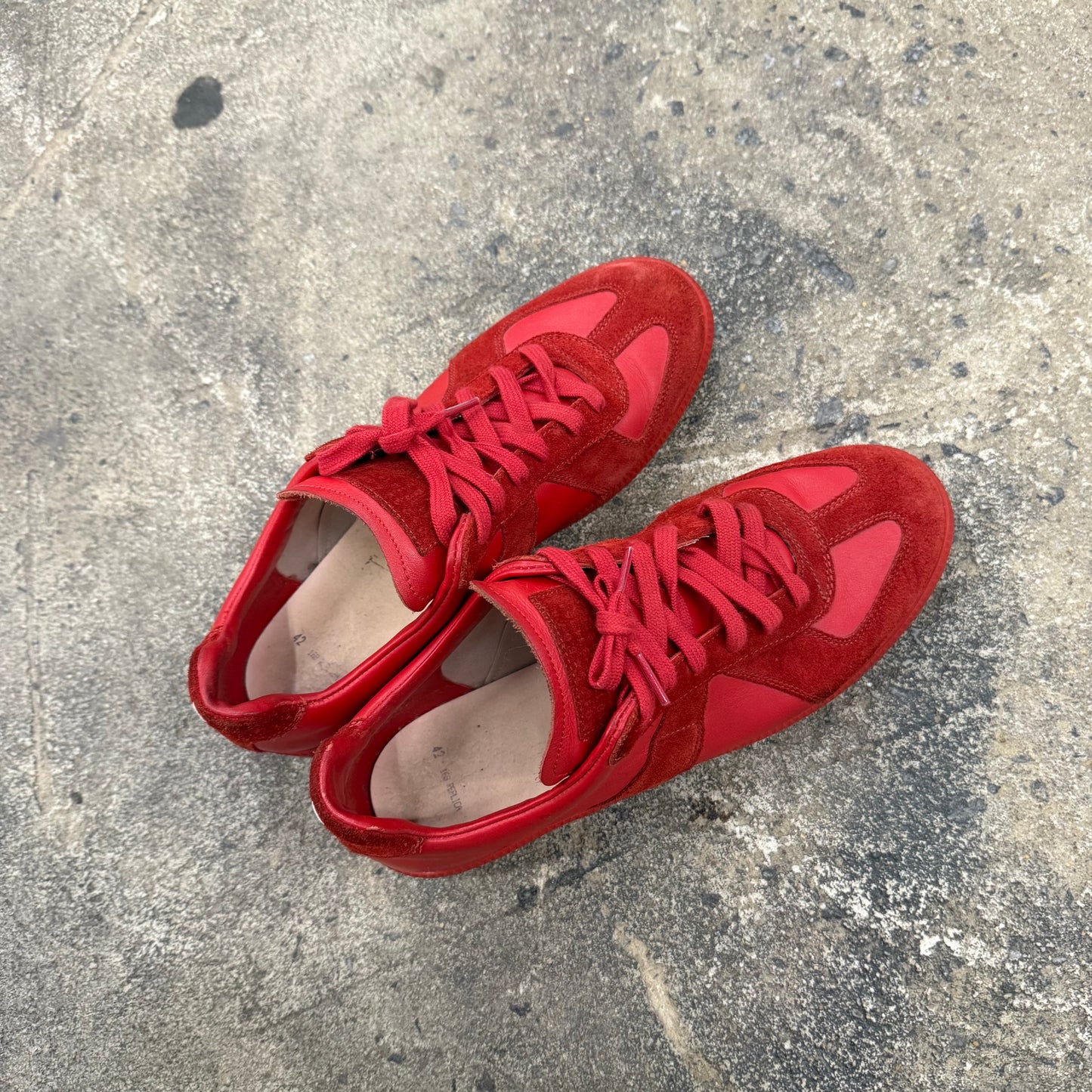 Maison Margiela GAT in Red