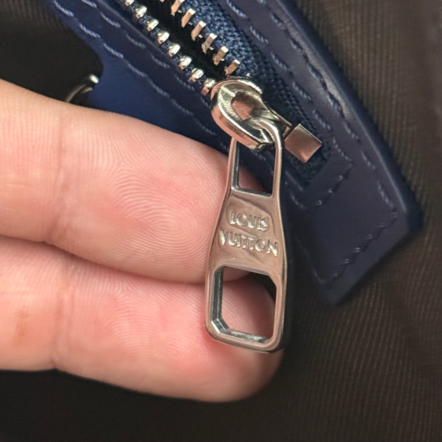 This Louis Vuitton Keepall Bandoulière 50