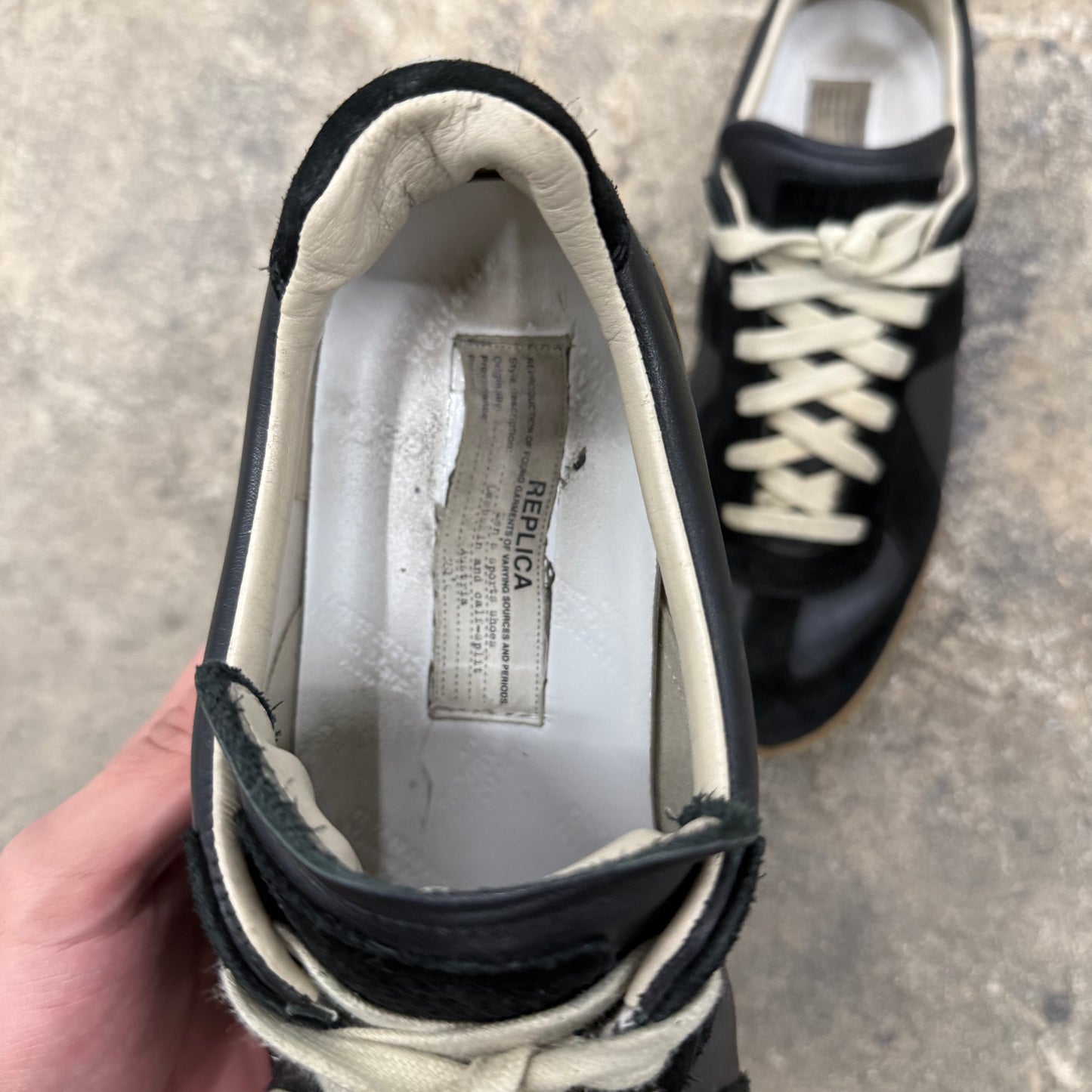 Maison Margiela GAT in black