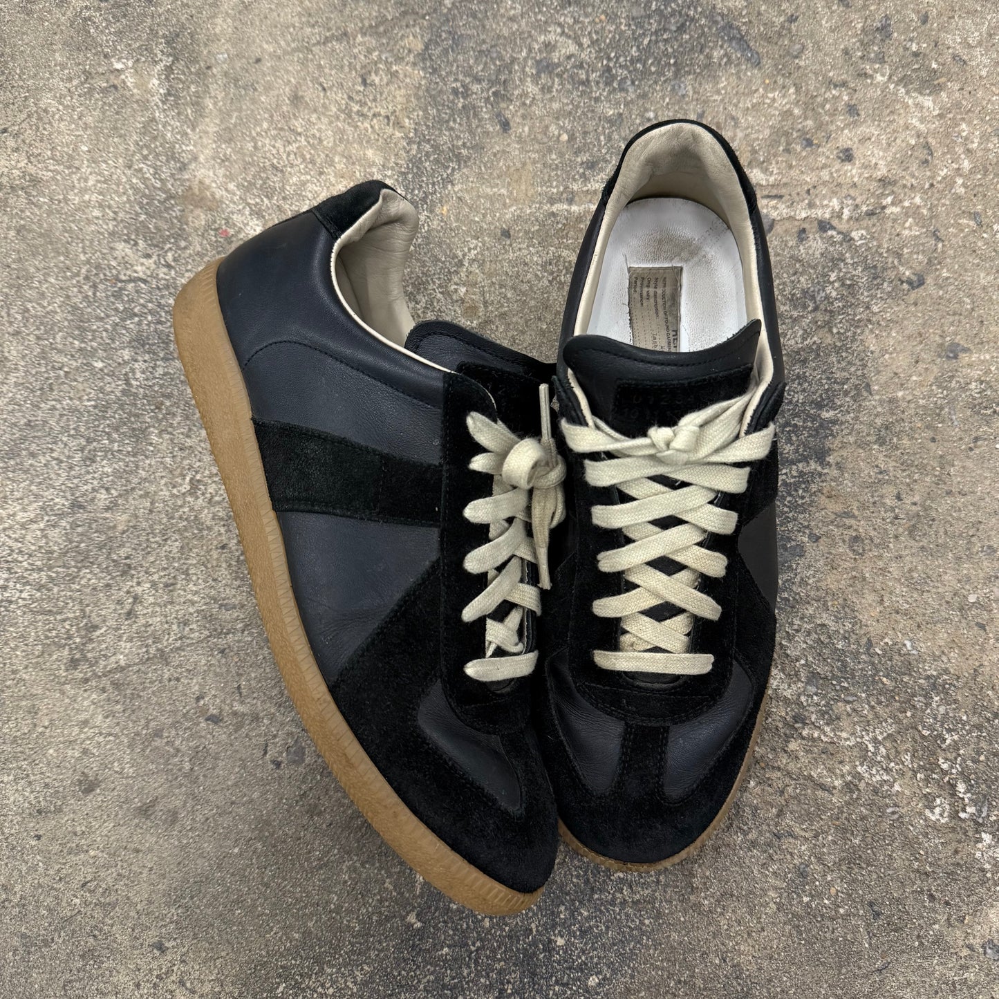 Maison Margiela GAT in black