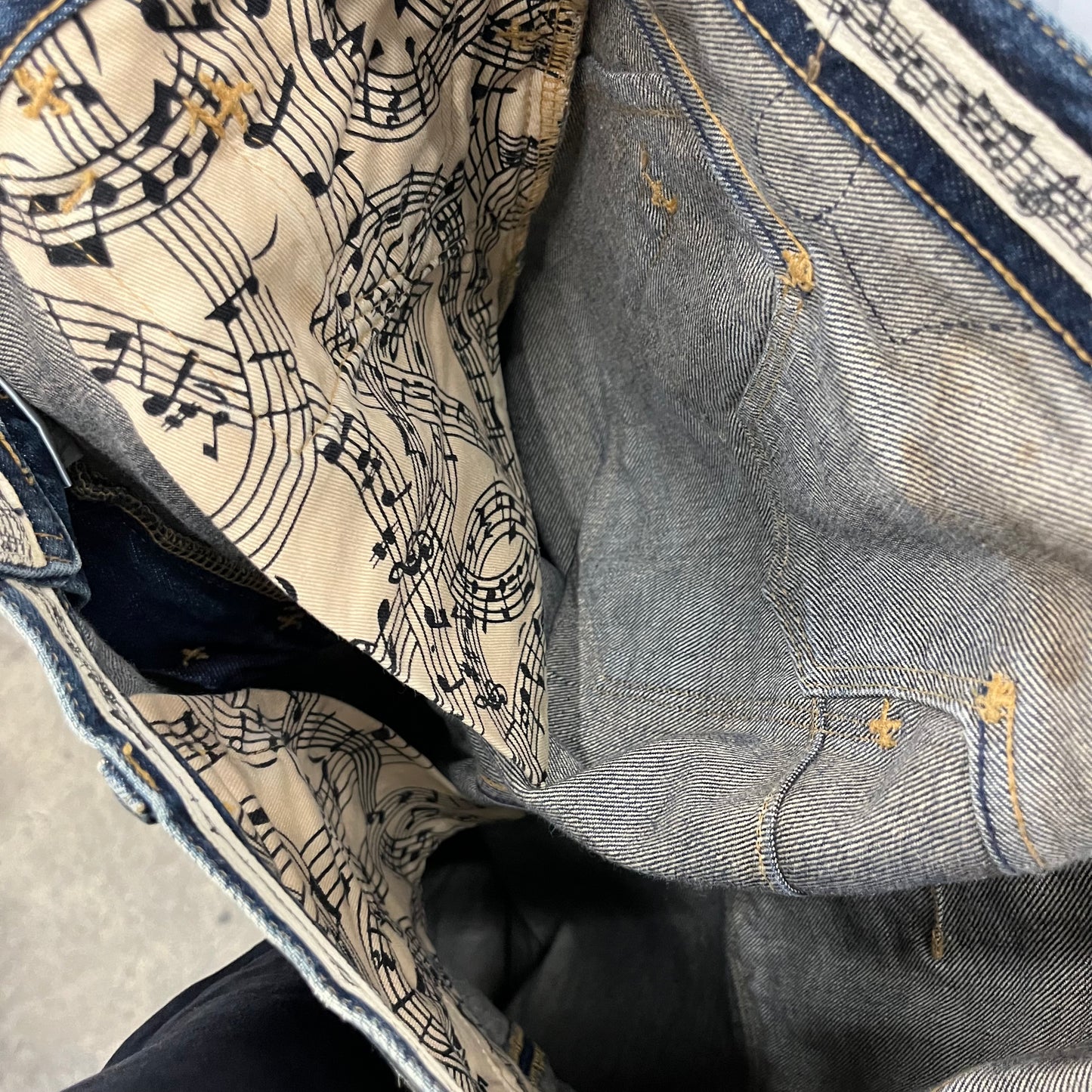 Number (N)ine Pain Denim