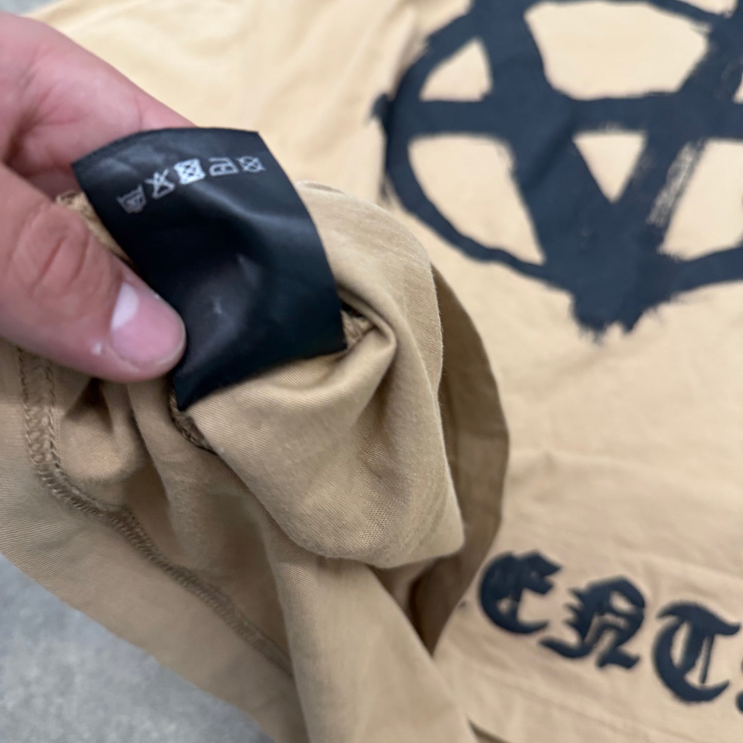 Vetements Anarchy Tee