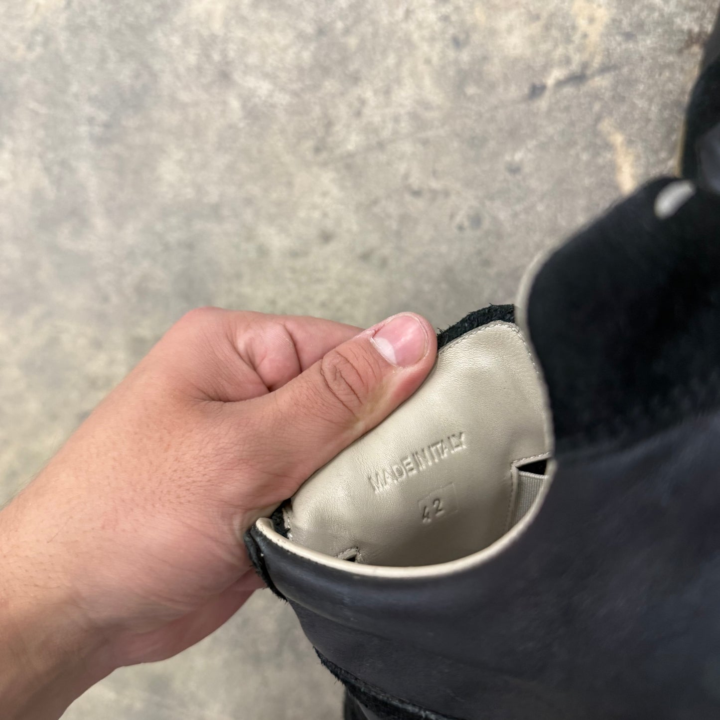 Maison Margiela GAT in black