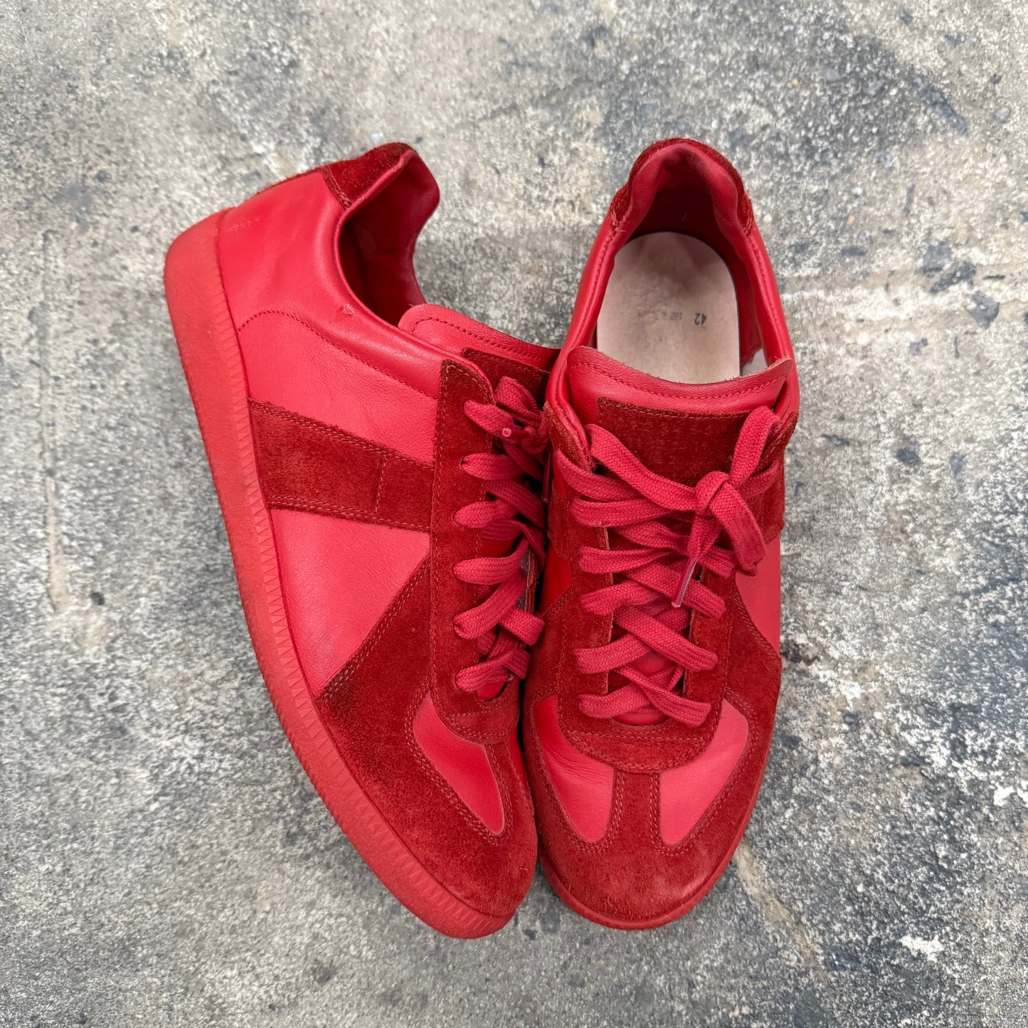 Maison Margiela GAT in Red