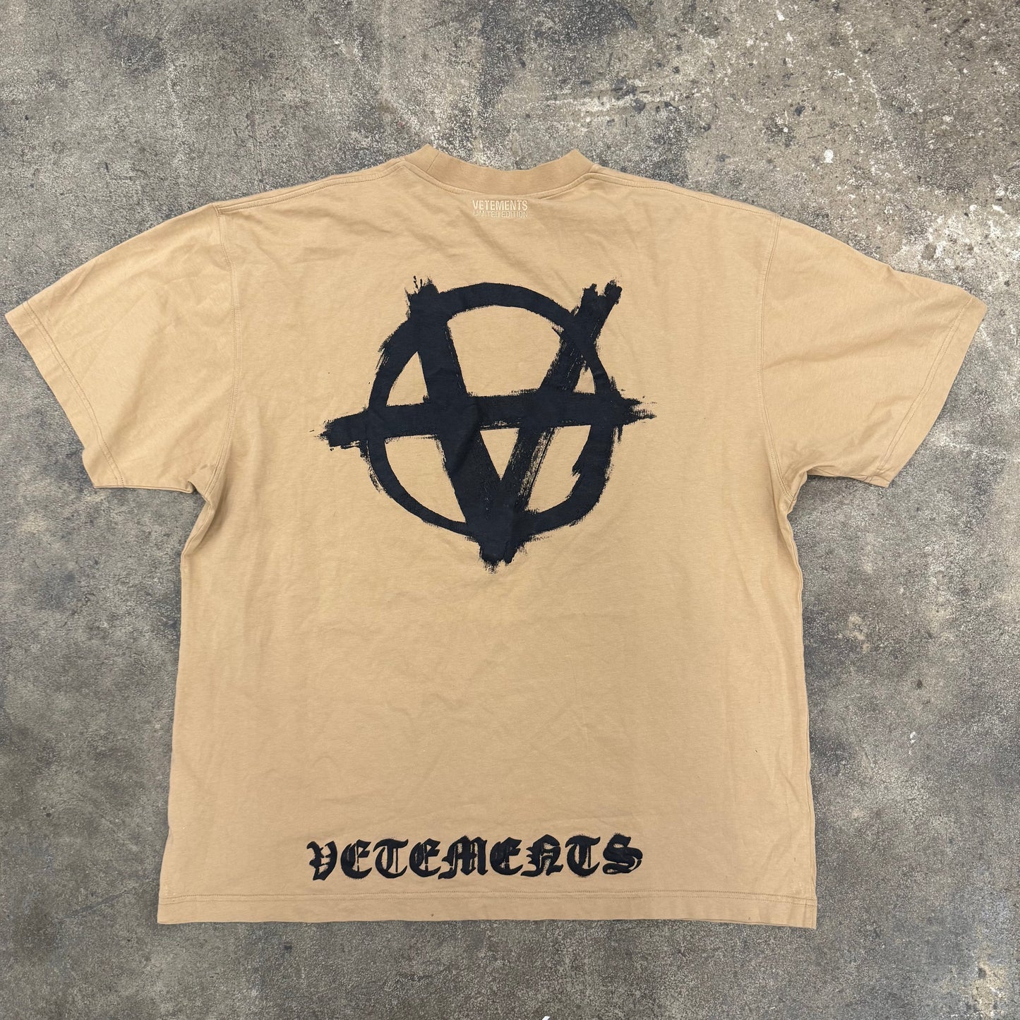 Vetements Anarchy Tee