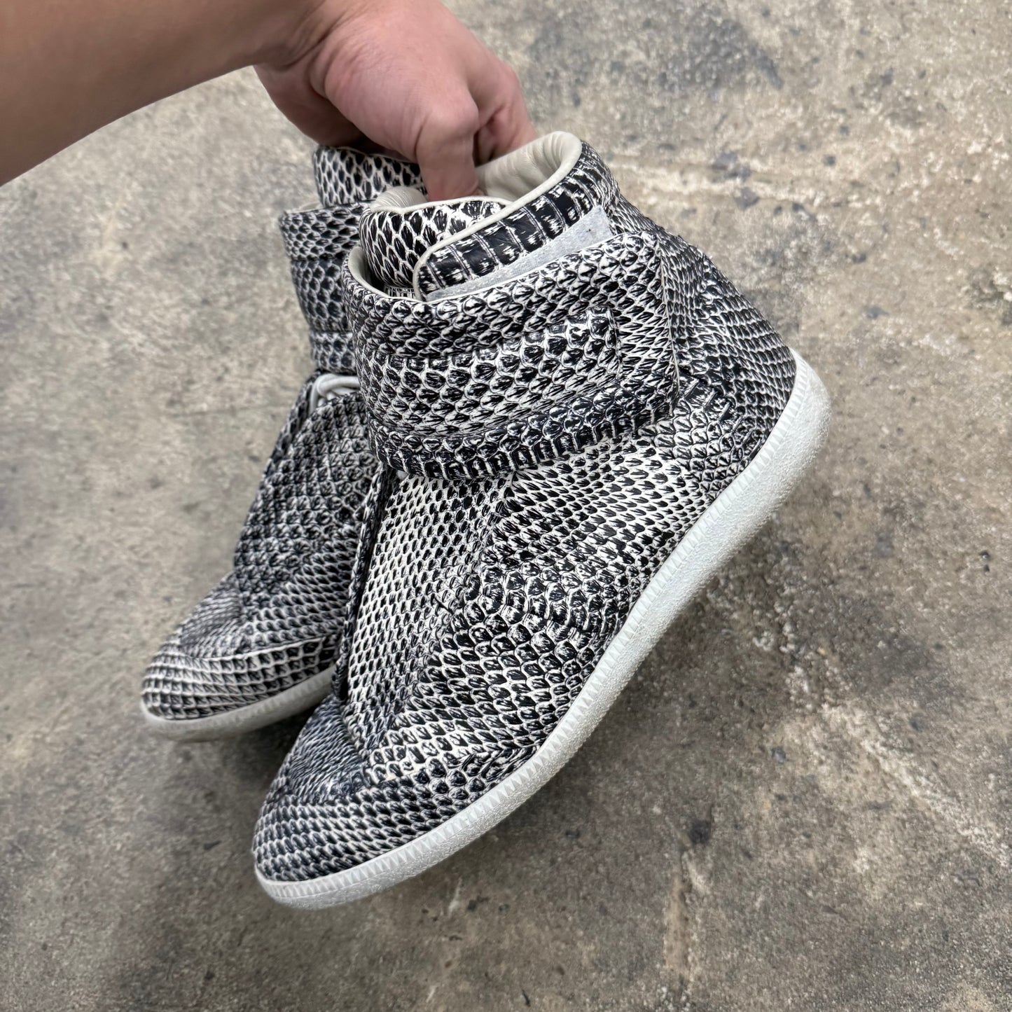Maison Margiela Snakeskin Future(47)