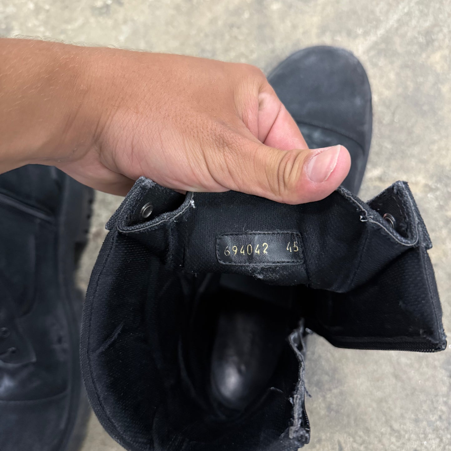 Balenciaga Distressed Strike Boots(45)