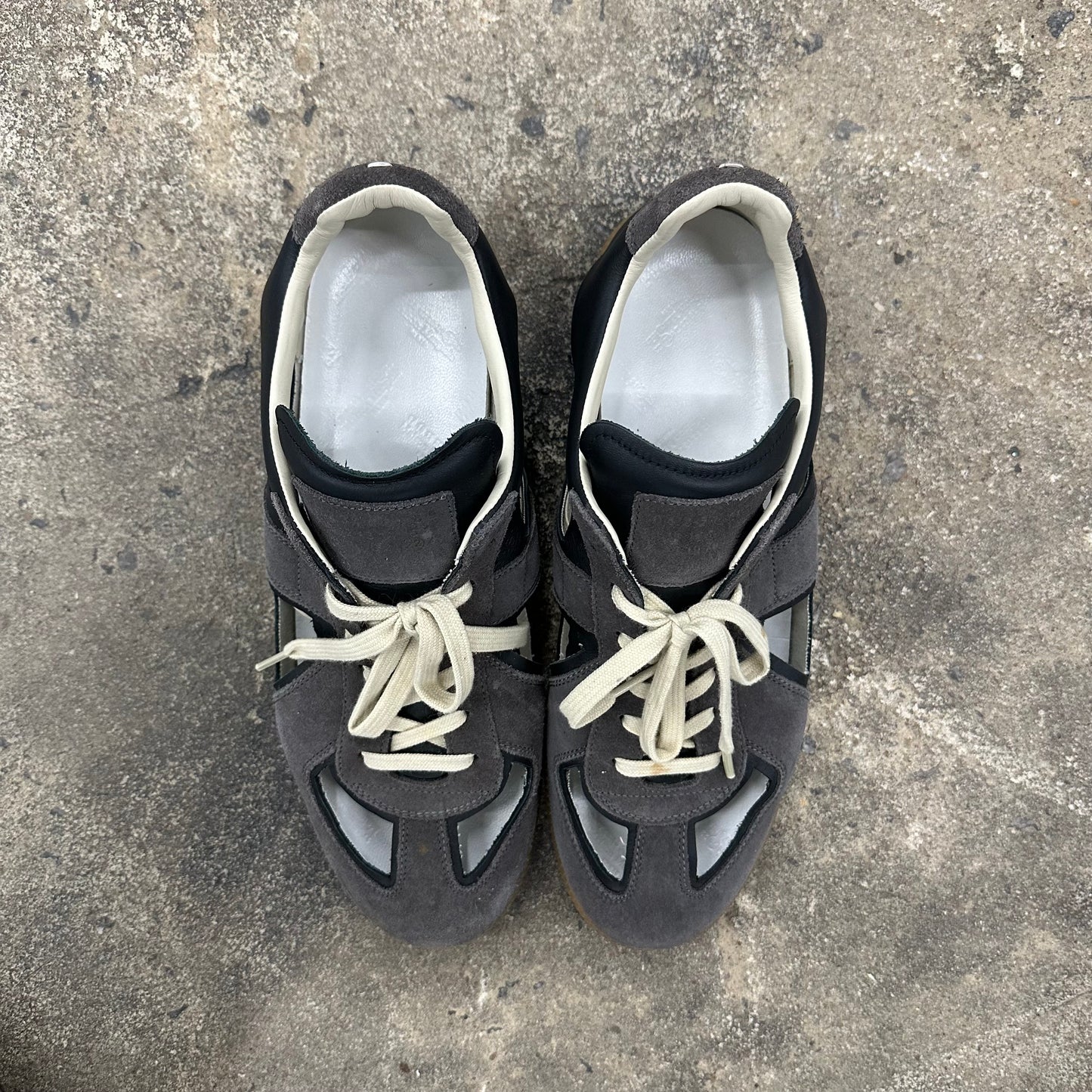 Maison Margiela Cut out GAT