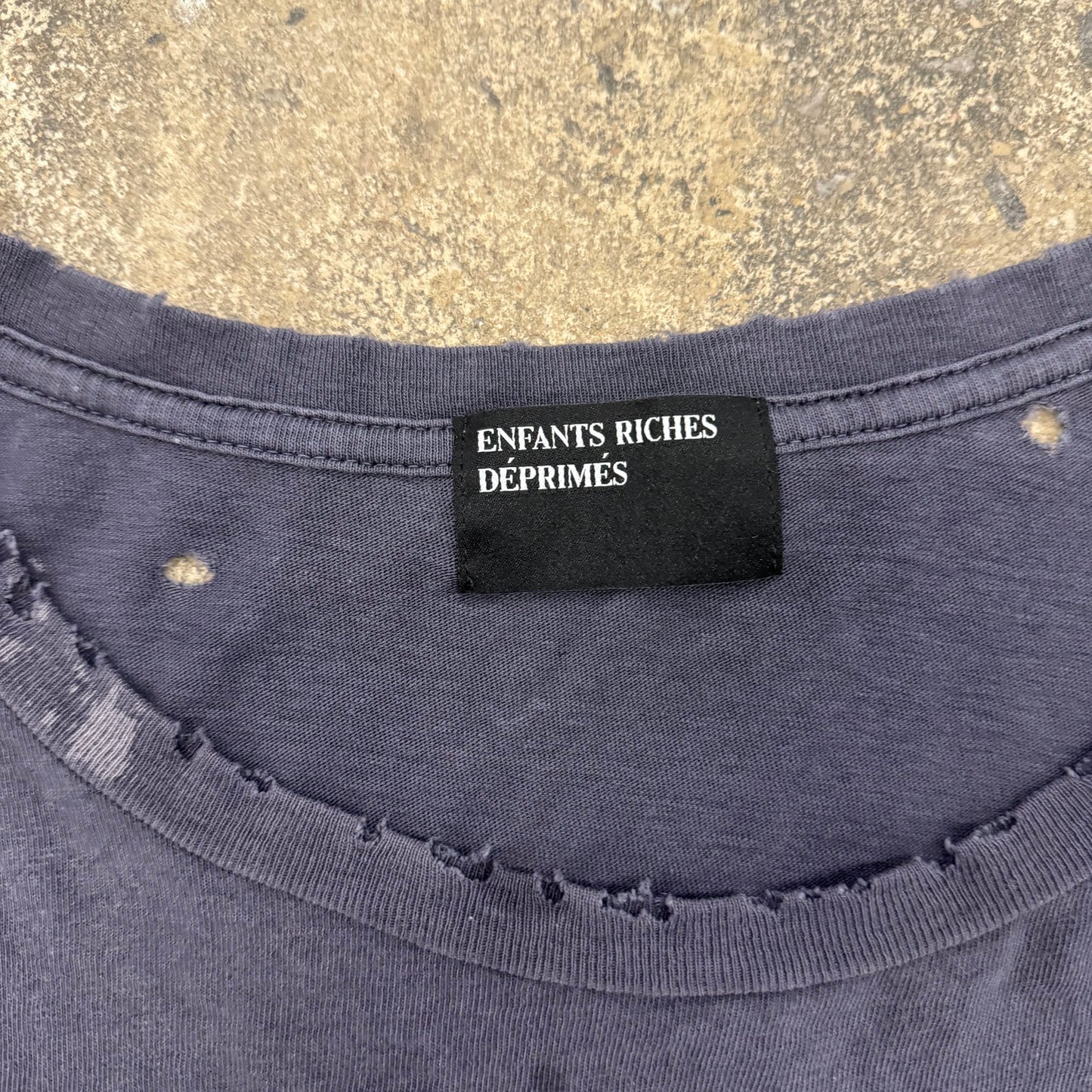 ENFANTS RICHES DEPRIMES NIETZSCHE TEE