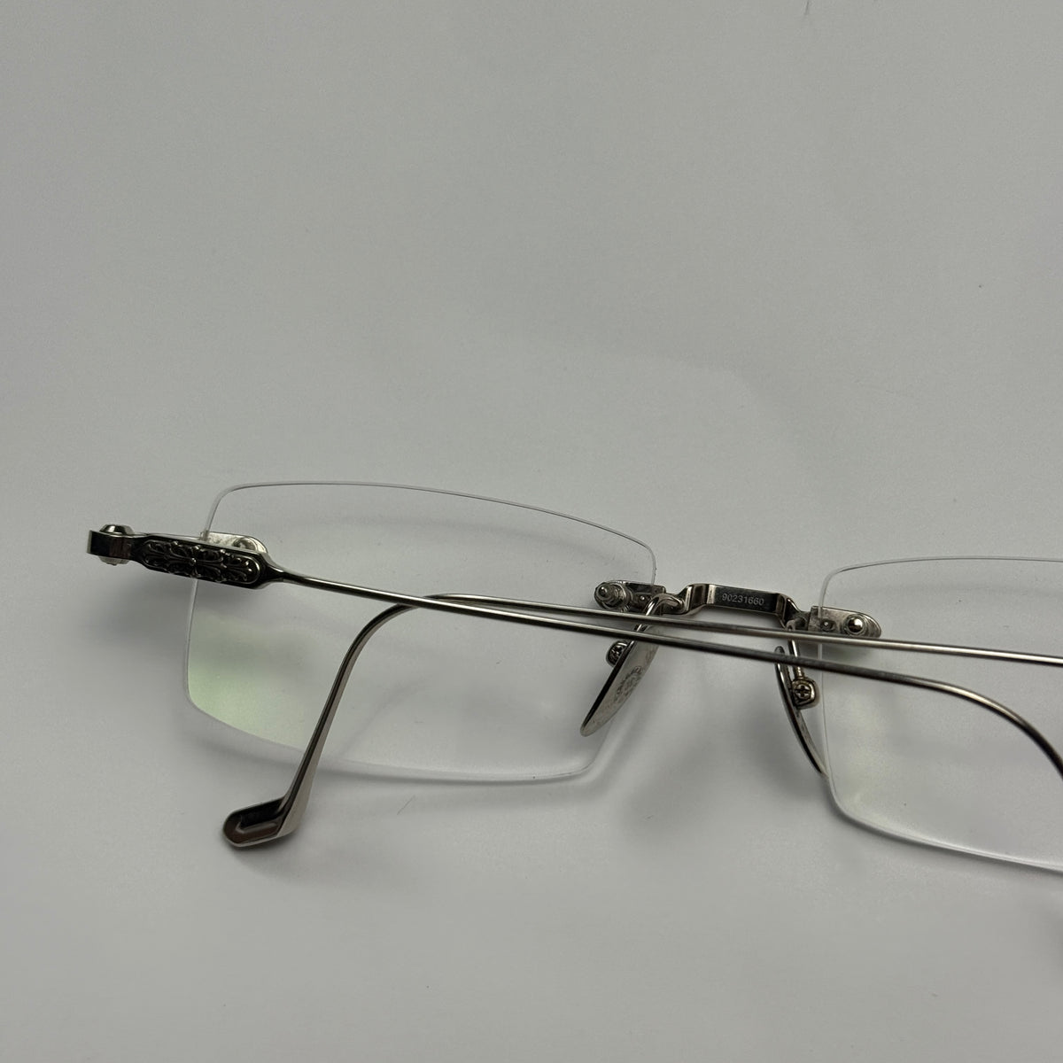 Chrome Hearts SOFFFFFFFFERS II
Rimless Silver Frames