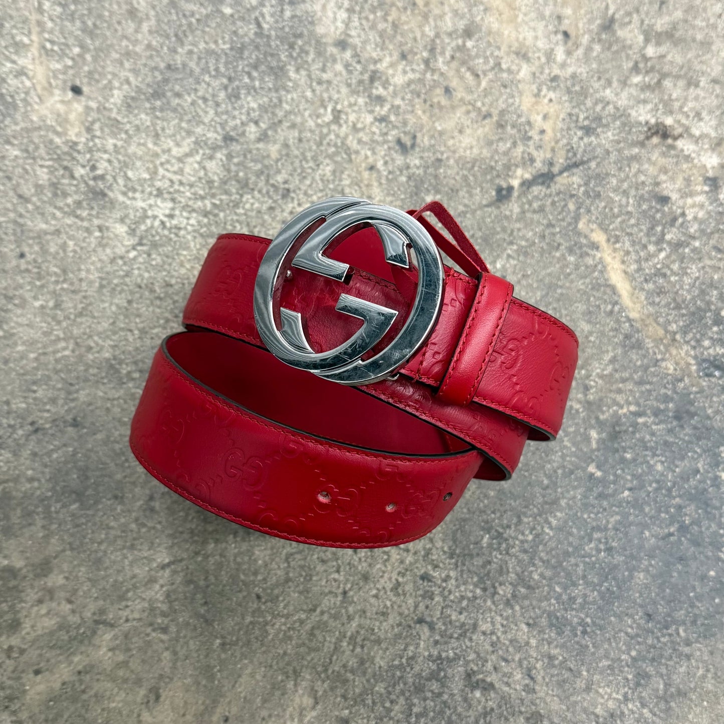 GUCCI Embossed ‘GG’ Belt in Red