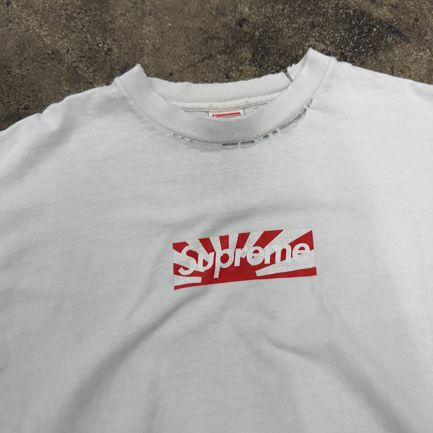 Supreme Japan Relief Box Logo tee