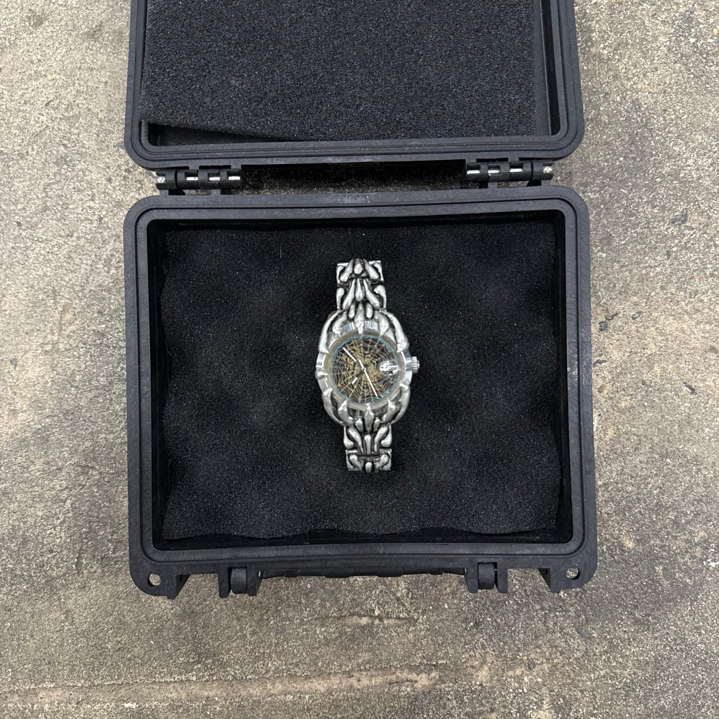Alabaster Industries Spiderweb Watch