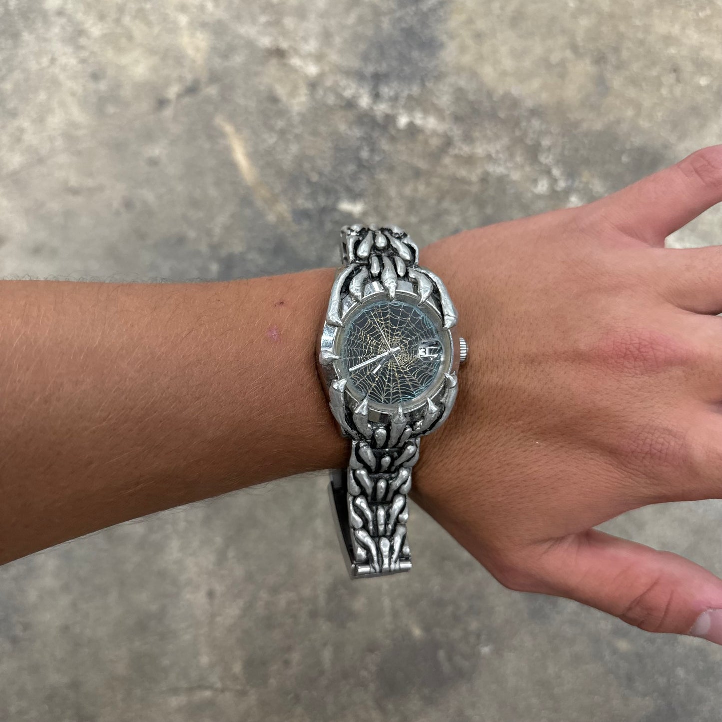 Alabaster Industries Spiderweb Watch
